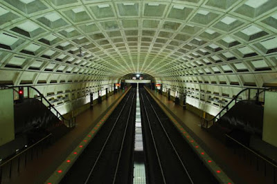 Estación del metro Arquitectura moderna 