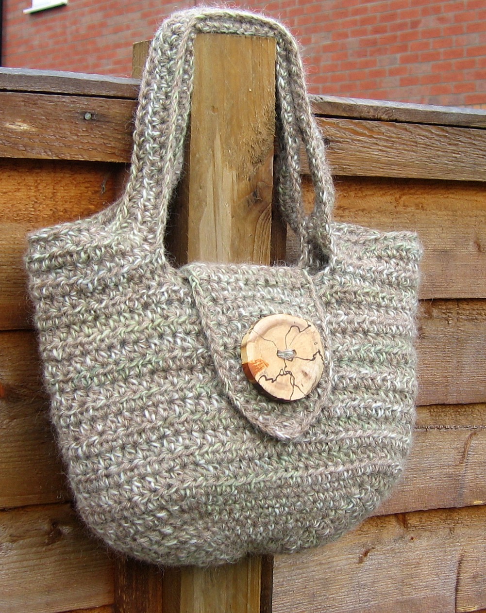 Would You Like Yarn With That?: bag/purse round-up