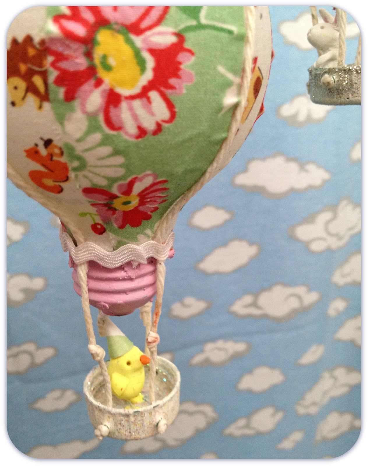 Repurposed Light Bulb Hot Air Balloon DIY | DIY | Before It's News