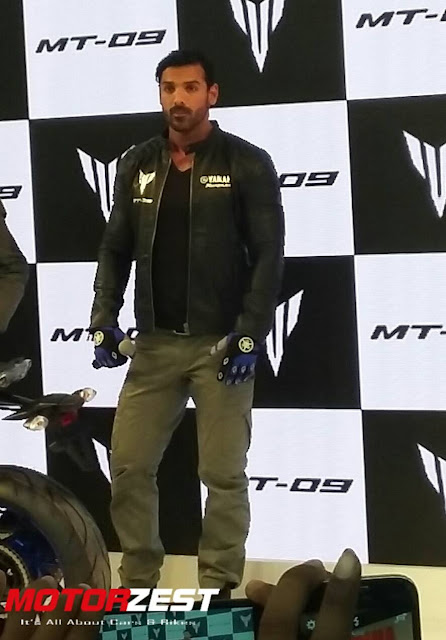 John Abraham Launches Yamaha MT-09 in India At AutoExpo2016