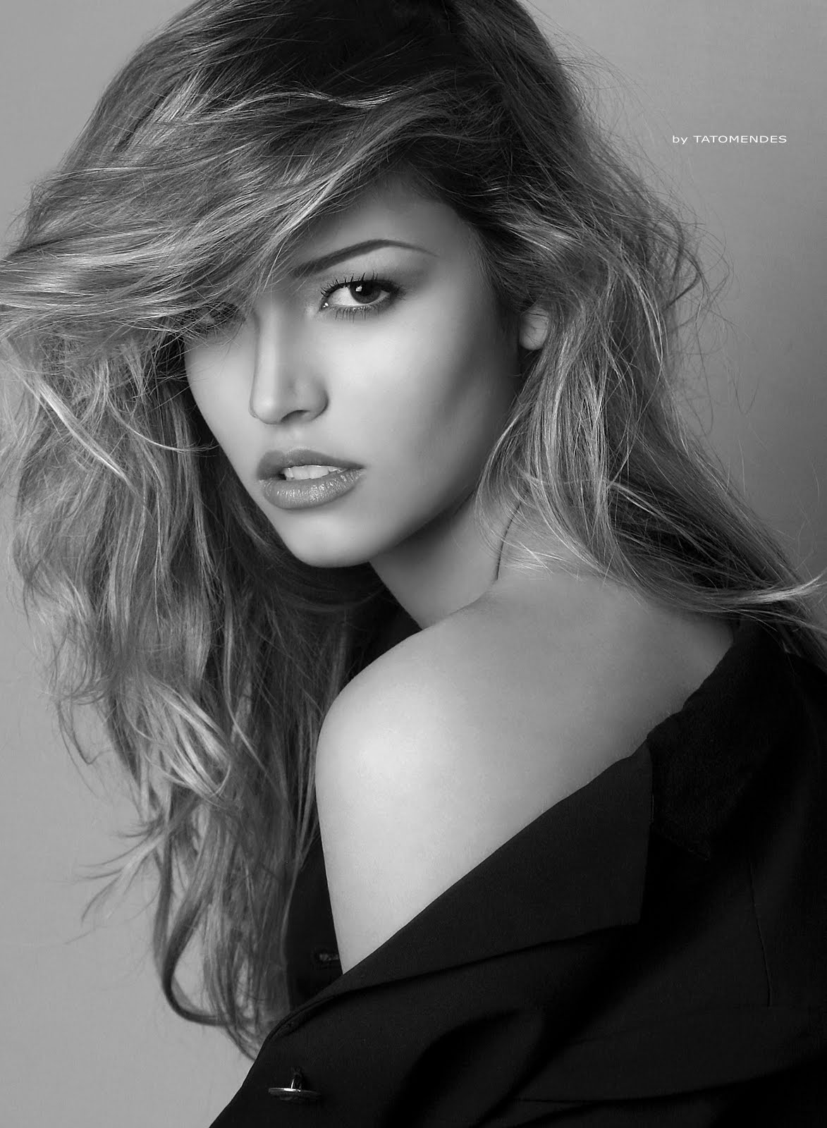 GLOBE FASHION PHOTOGRAPHERS: Carolina Dias by Tato Mendes
