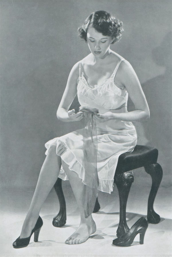 How to wear Fully Fashioned Stockings