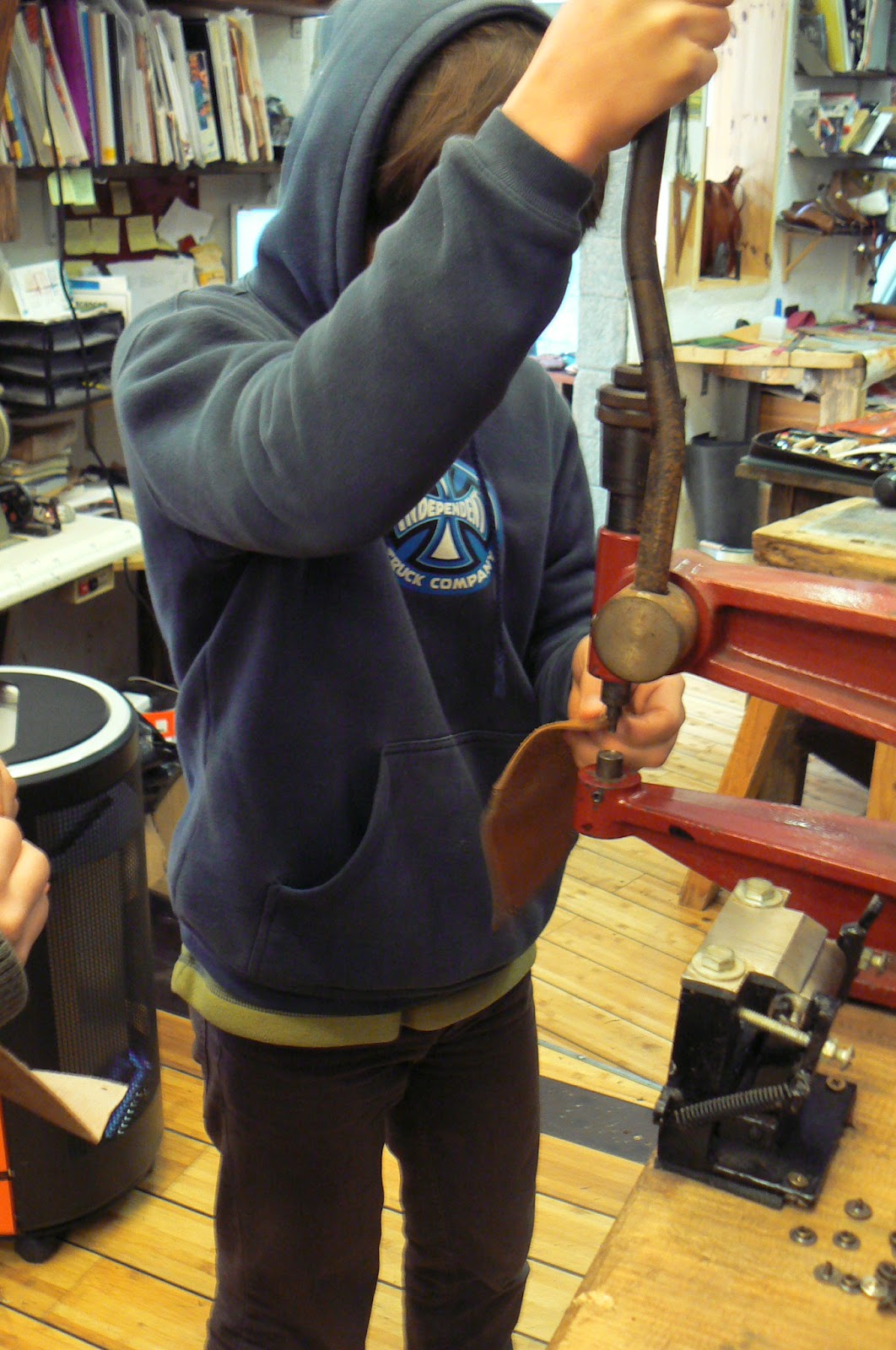 Orca observar, recordar, crecer y aprender Trabajando el cuero