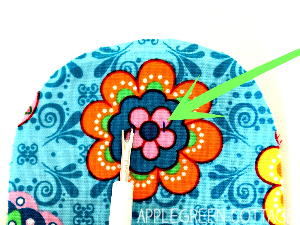How To Add Snaps To a Bag AppleGreen Cottage