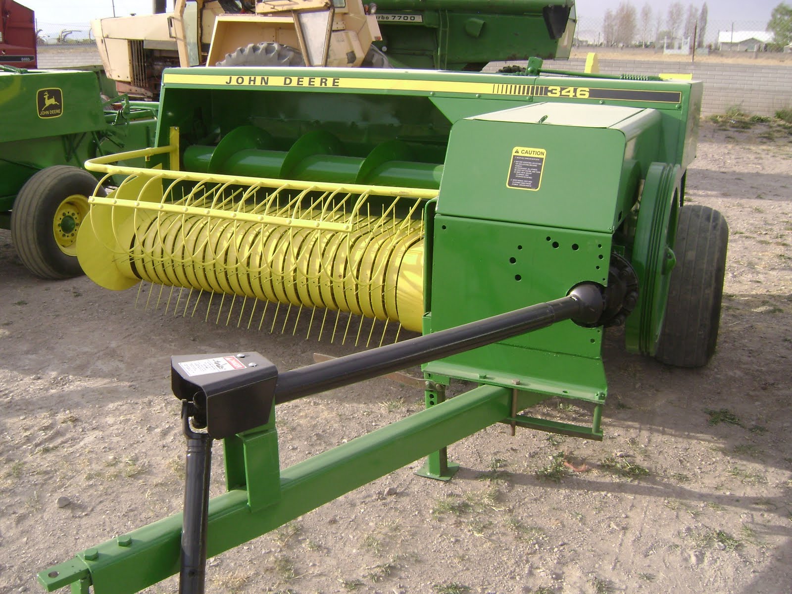 MAQUINARIA AGRICOLA INDUSTRIAL: $8200 Dlls. Empacadora John Deere 346