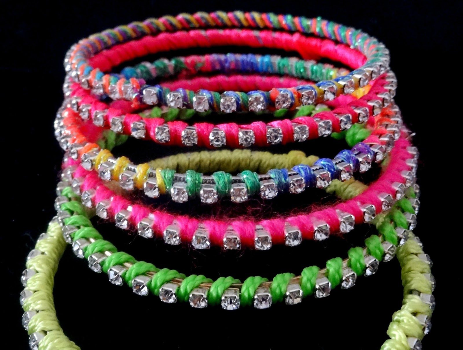 DIY Simple Neon Bracelets | JUICY