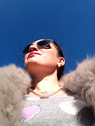 And here is my first GIFt to you, a smiley kiss : ) I love GIF animations, . (img )