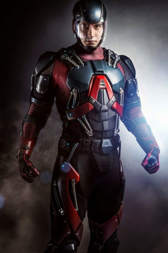 Guerrero suma Silla Ultra Tendencias: Brandon Routh vistiendo el exo-traje de Atom