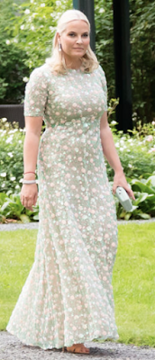 Robe Sandra Mansour / minaudière Kotur