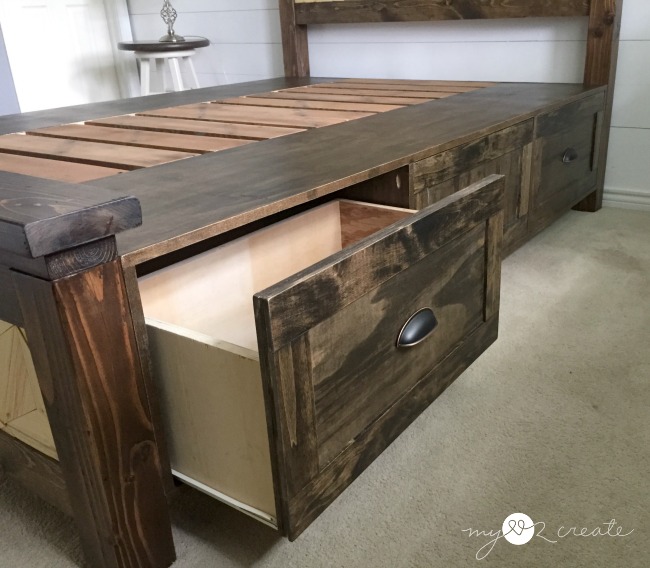 Farmhouse Storage Bed My Love 2 Create - Diy Farmhouse Storage Bed With Drawers Farmhouse Storage Bed My Love 2 Create - Diy Farmhouse Storage Bed With Drawers