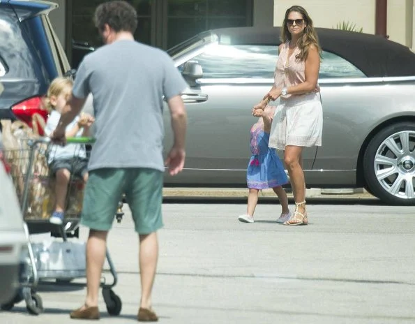 Princess Madeleine wore Joie Shandon skirt, Valentino Rockstud Sandals at Florida holiday. princess leonor, Prince Nicholas