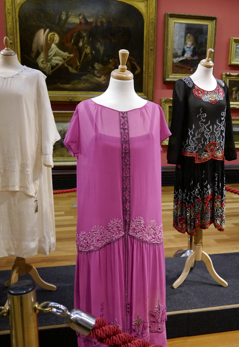1920s Dresses at The McManus Styled by Helen, Scottish Bloggers, Dundee blogger, 1920s fashion, 1920's style, vintage style, headscarf style, scarf style, vintage scarf, George at Asda, ASOS pom pom shoes, pom pom flats, 1920s headscarf style, fringed dress, The McManus, Dundee