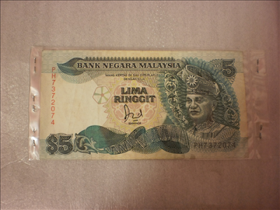 duit RM5 Sign Jaffar Hussein | sector 66