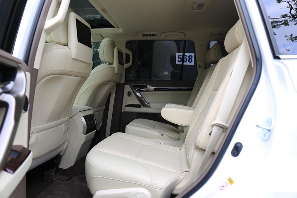 Xe 7 Chỗ Lexus GX 460 Đời Mới Nhất Màu Trắng Nhập Khẩu Nguyên Chiếc Giao Ngay