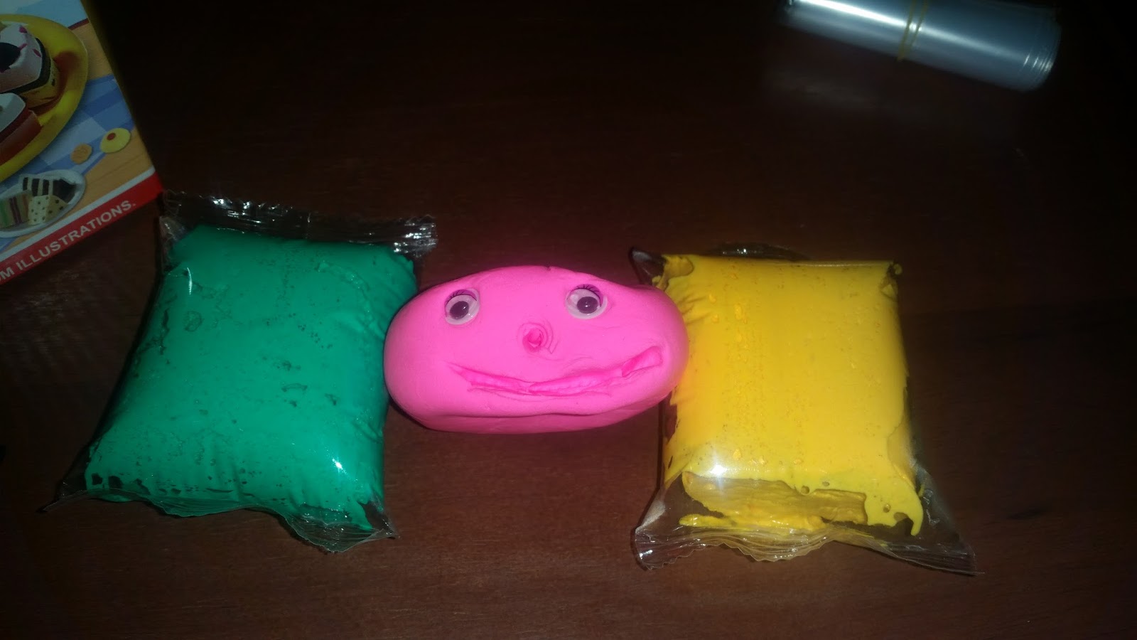 Ashley's Reviews & More Sago Brothers Ultra Light Modeling Clay Magic Air Dry Clay 24 Colors a Box