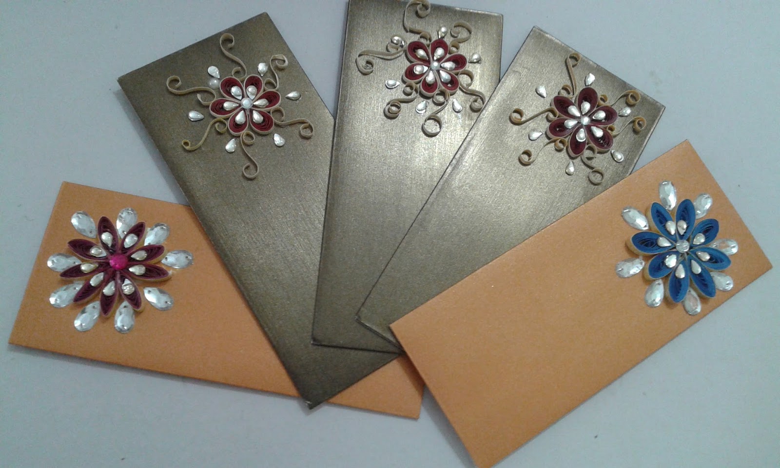 CRAFT WORLD Gift Envelopes quilling