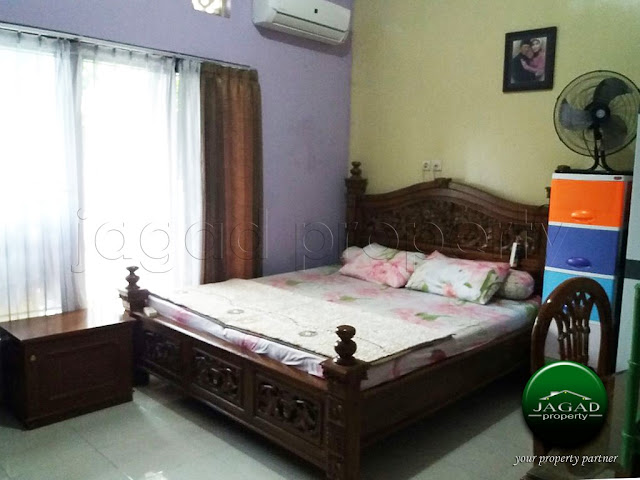 Rumah Mewah beserta Tanah Pekarangan di Jalan Magelang Rumah Mewah beserta Tanah Pekarangan di Jalan Magelang