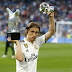 Modric afirma: "Não gosto de dizer que mereço ganhar a Bola de Ouro"