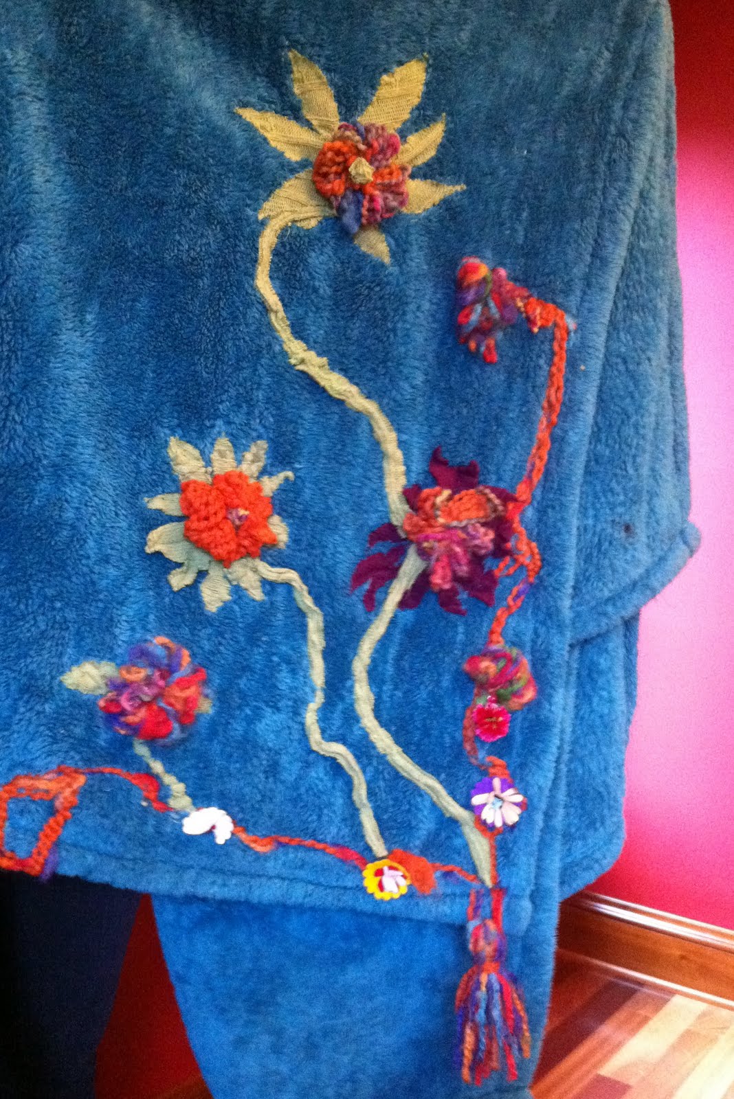 8 Lovelies recycling blankets embellishing blankets