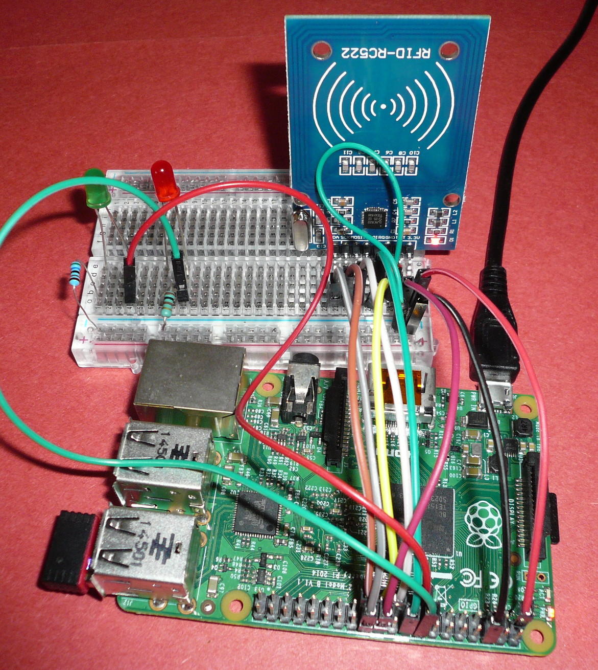 Électronique en amateur Module RFID RC522 et Raspberry Pi (Python)