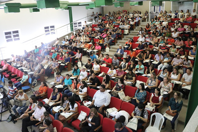 Resultado de imagem para UFC realiza aula inaugural de especializações em “Educação de Jovens e Adultos” e “Educação Ambiental”