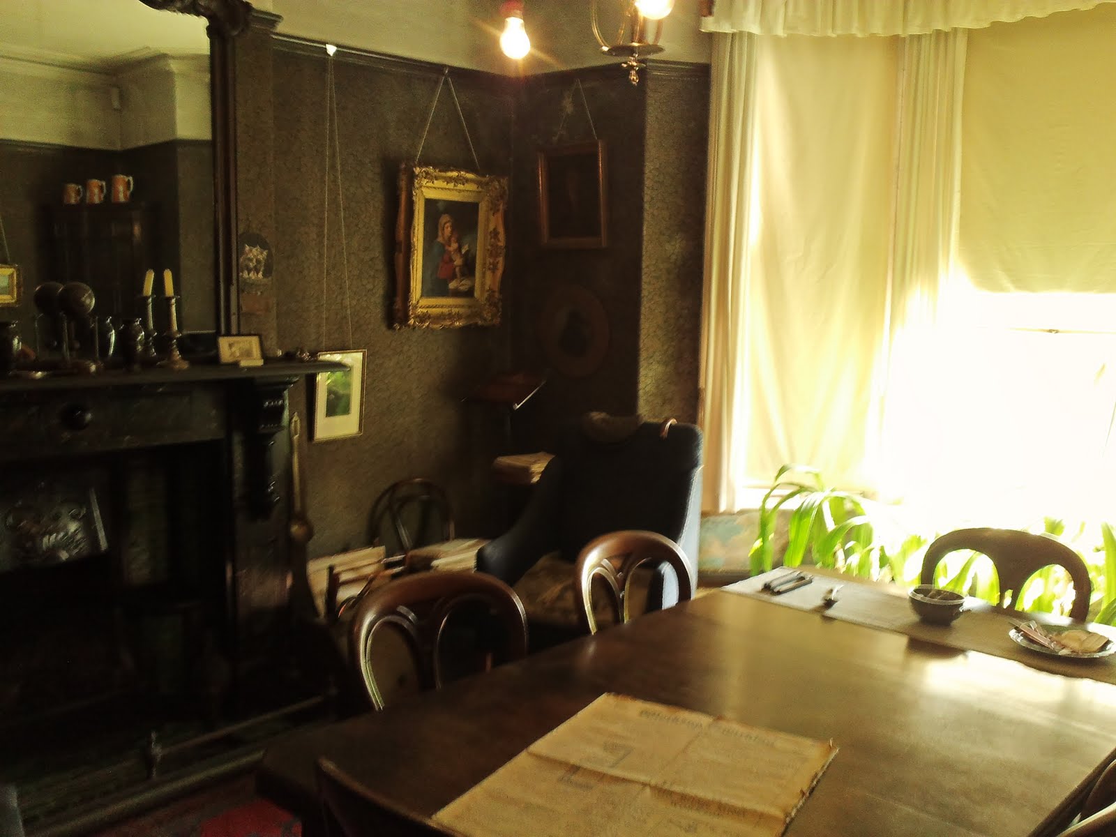 Fashion Backlash Mr Straw's House