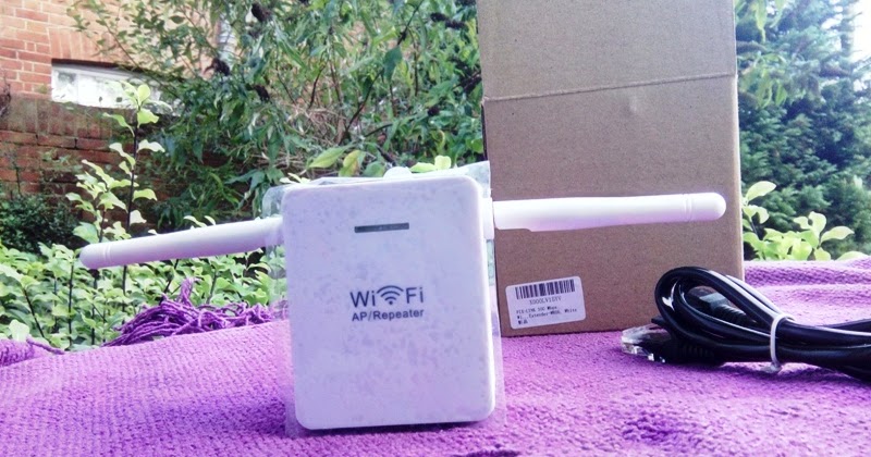 PIX-LINK N300mbps Wireless N WiFi Repeater With Distance Indicator