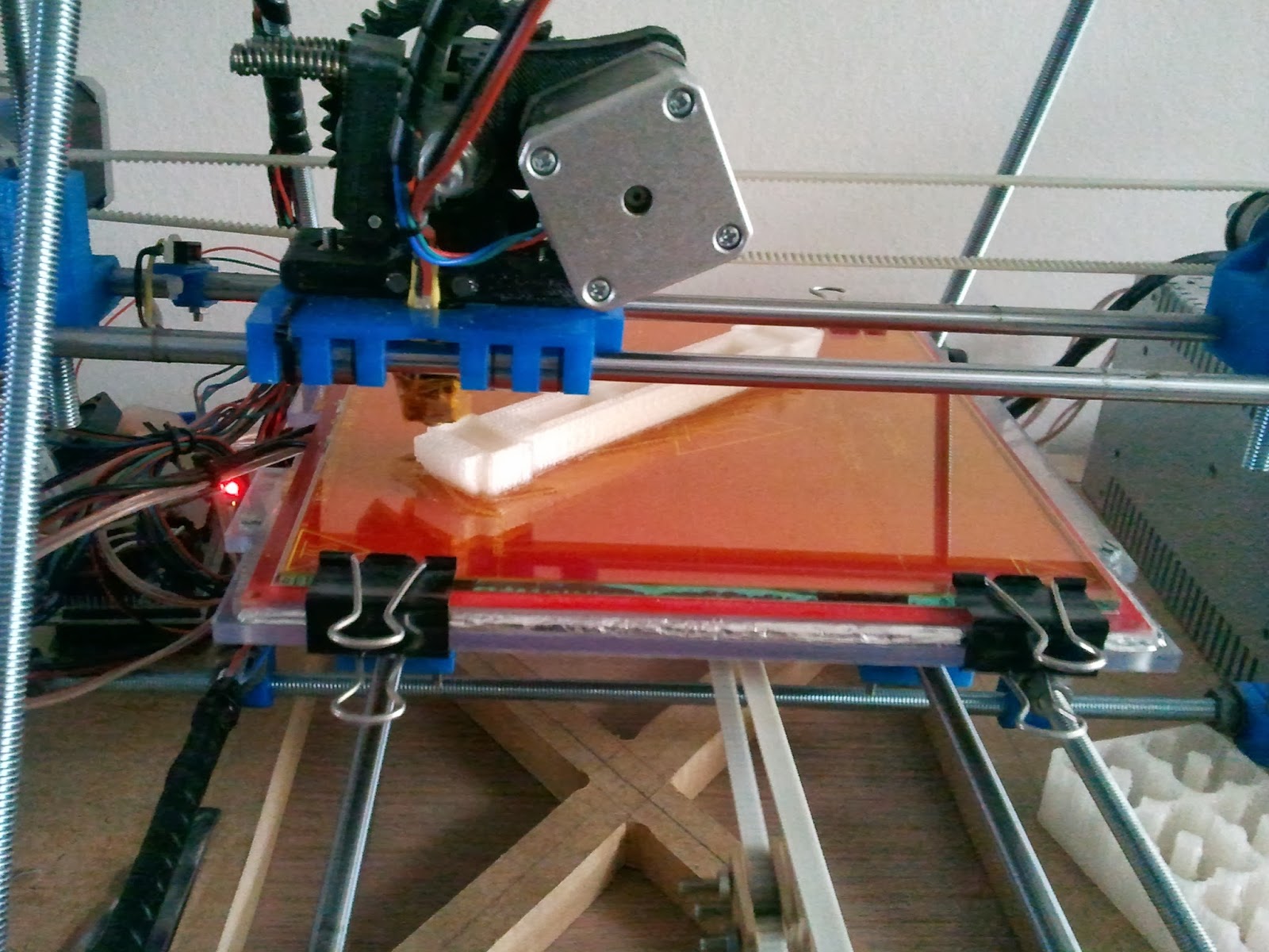 NAVNi-Stuff: Custom 3D printed external hard drive rack