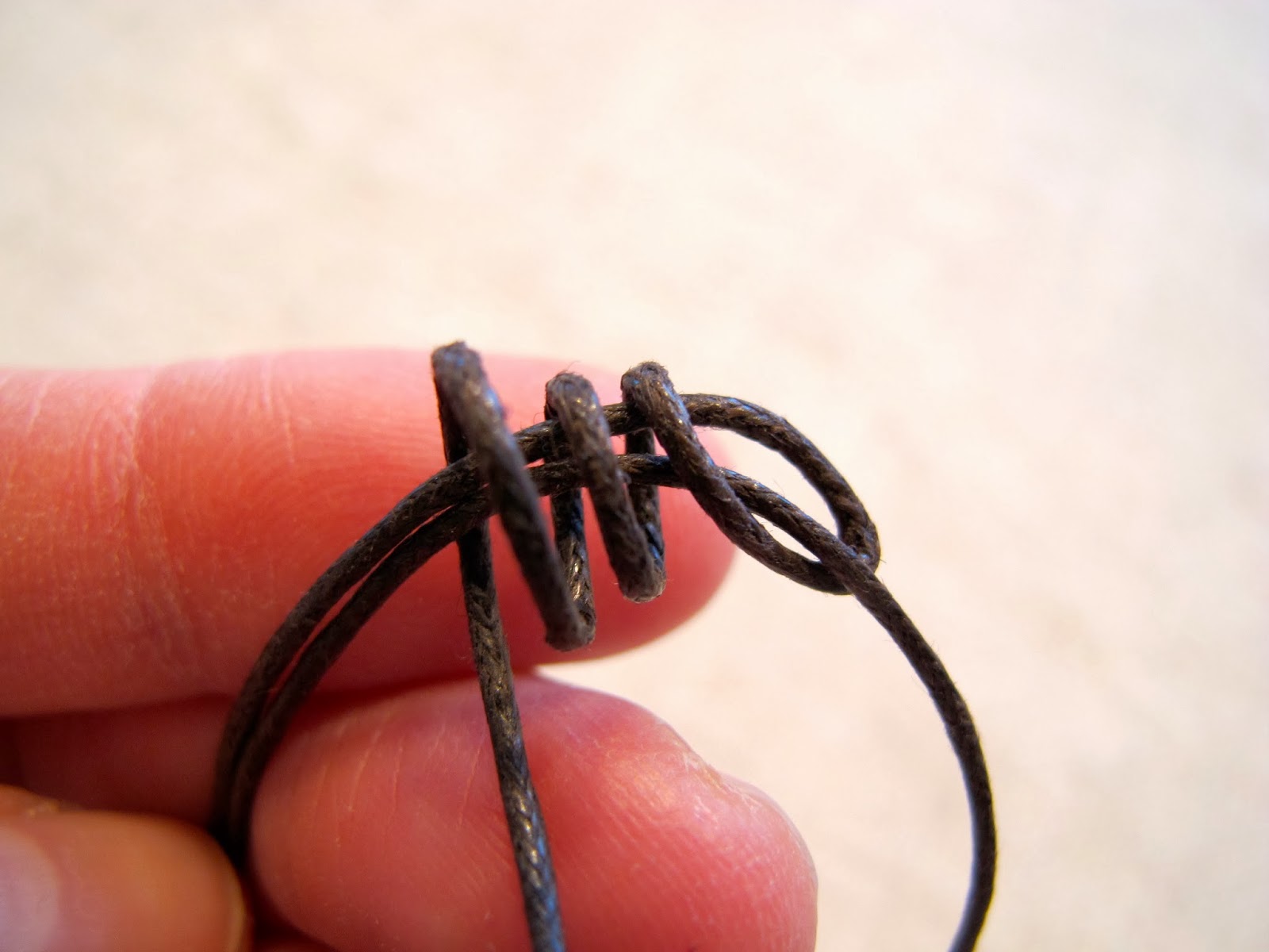 Comment Faire Un Noeud Pour Bracelet Comment Faire Un Noeud Pour Bracelet - Communauté MCMS