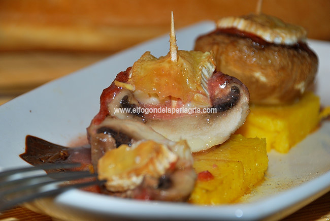 Champiñones rellenos con crema de jamón y queso Champiñones rellenos con crema de jamón y queso