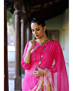 Anchor Anasuya Bharadwaj New Saree Photoshoot Gallery Anchor Anasuya Bharadwaj New Saree Photoshoot Gallery