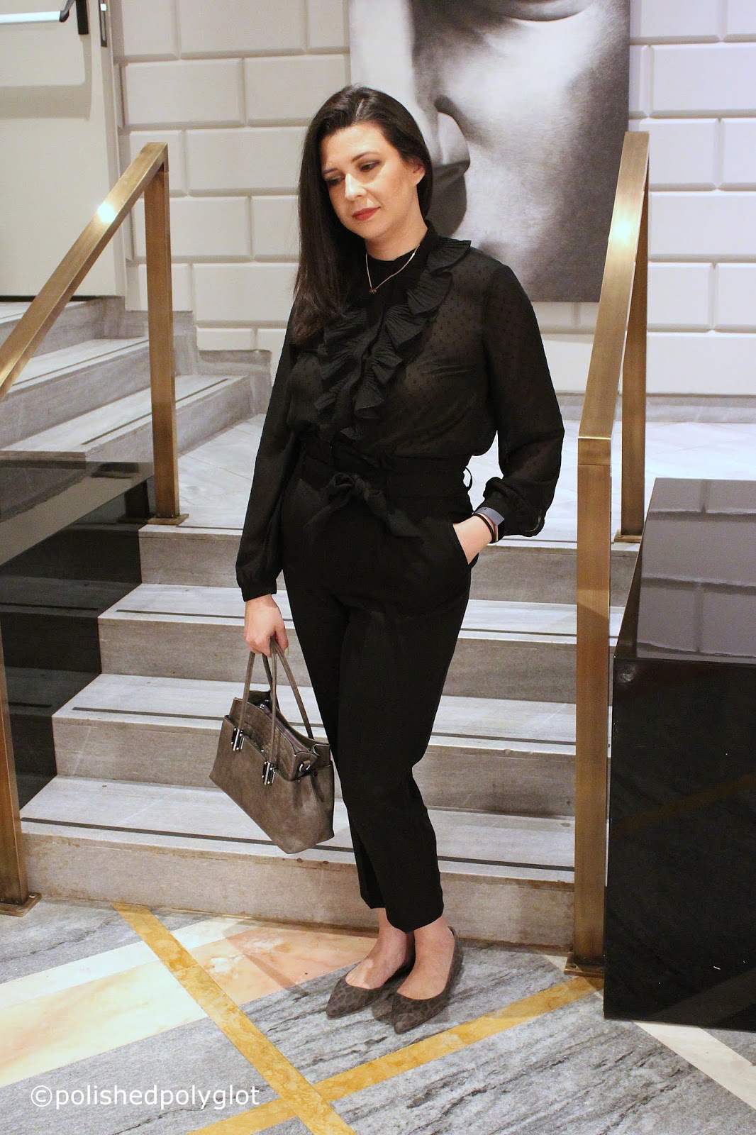 Outfit of the day │ Total black for a dinner date / Polished Polyglot