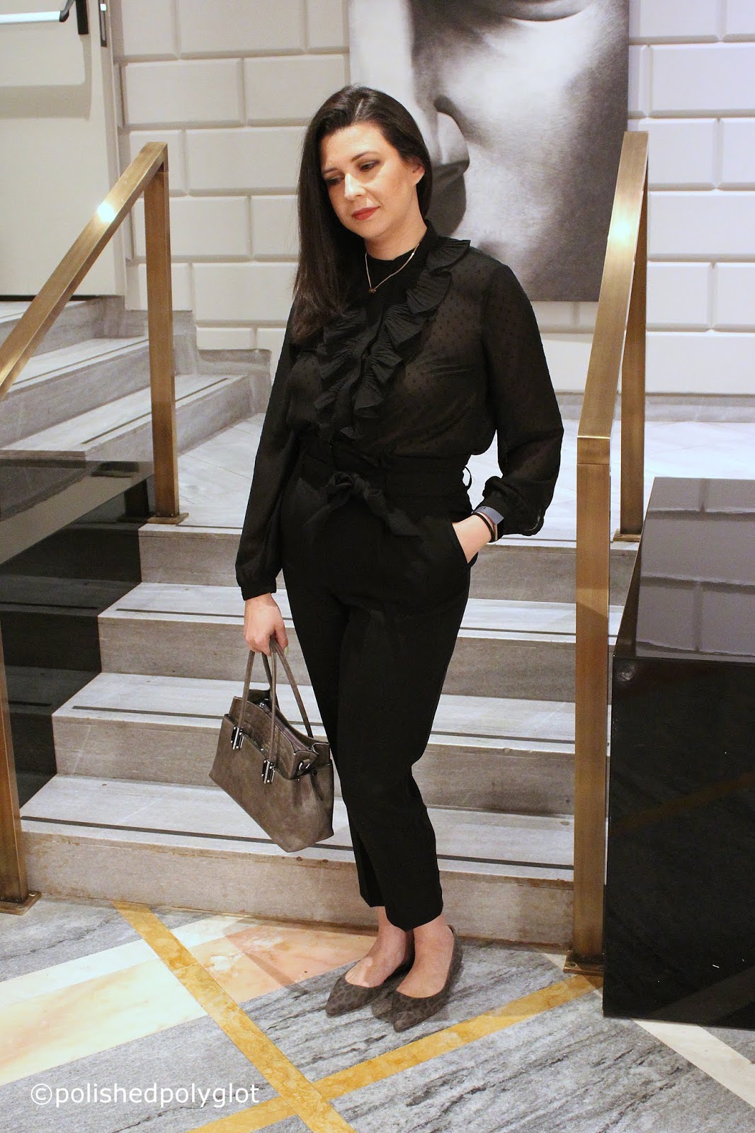 Total black outfit cheap