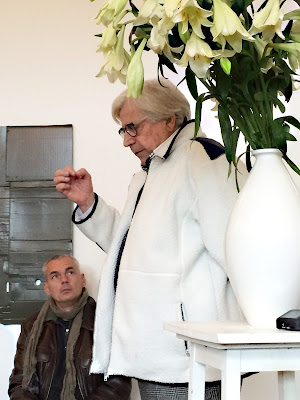 Bazon Brock bei GRÖLLE pass:projects in Wuppertal, Karfreitag 2017; Foto: Julia Zinnbauer