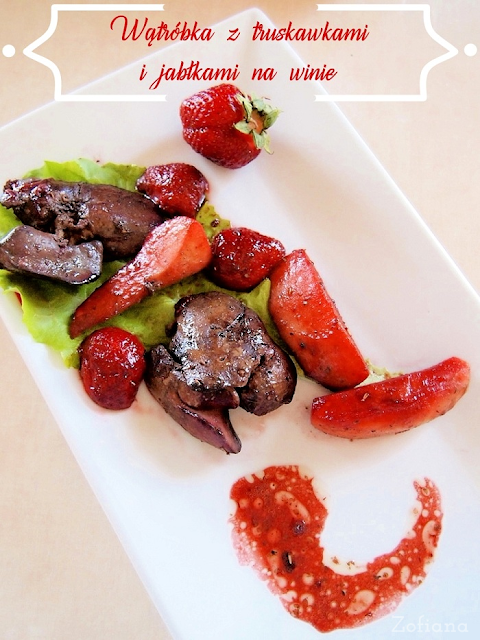 liver with strawberries and apples