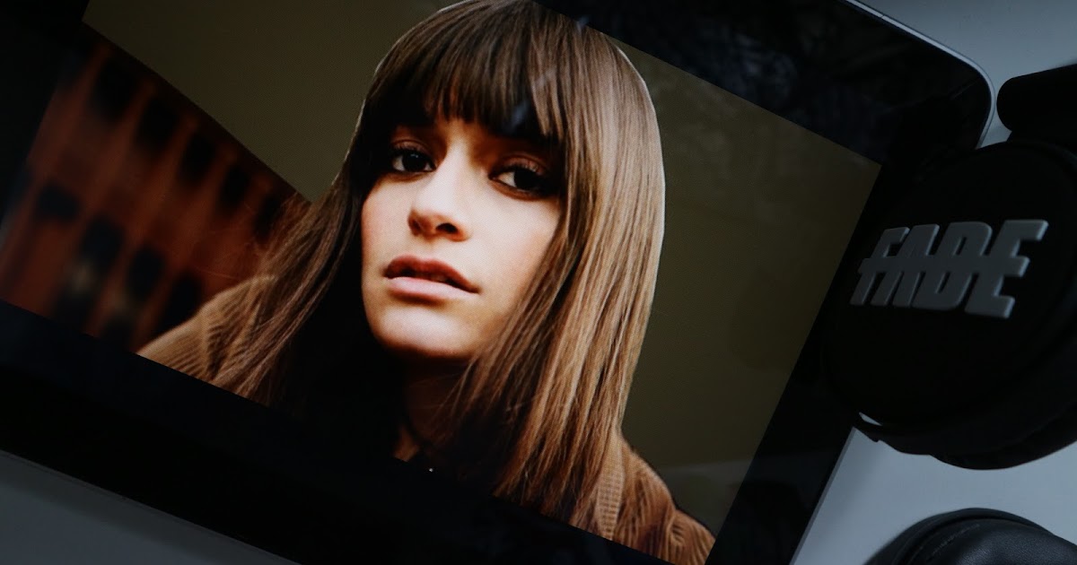 Paroles De La Chanson Le Reste De Clara Luciani Parole Chanson Clara Luciani Le Reste : Notre carré d'as au BSF