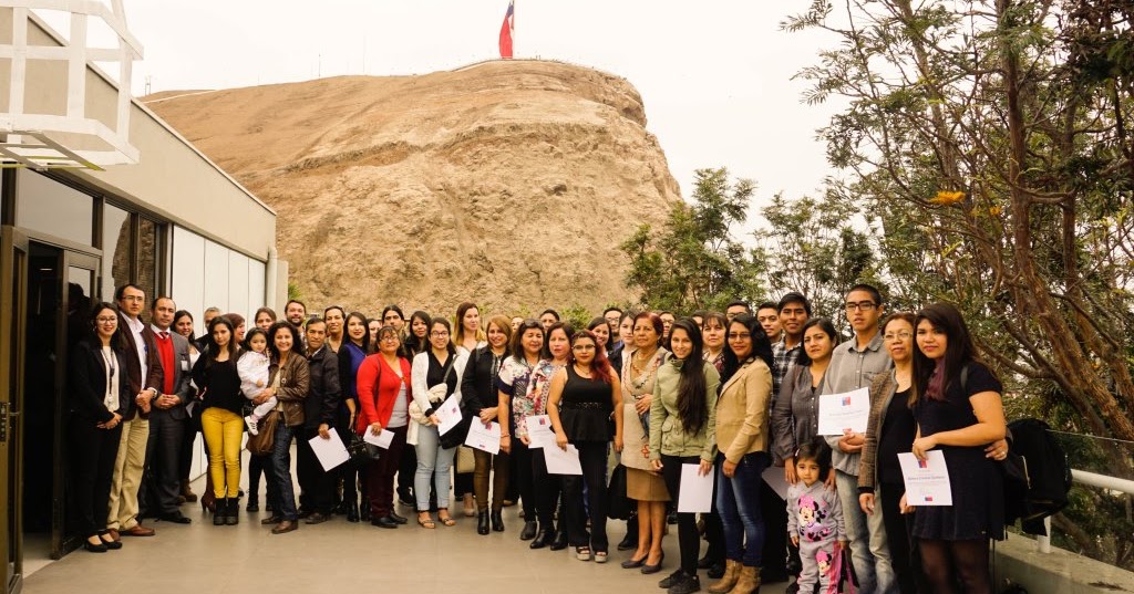 Así Surgen... Servicio de Salud Arica entregó 35 becas por excelencia académica Así Surgen... Servicio de Salud Arica entregó 35 becas por excelencia académica