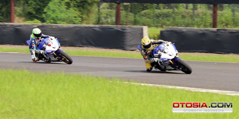 Pembalap Superbike Indonesia Masih 'Miskin' RPM di Tikungan Pembalap Superbike Indonesia Masih 'Miskin' RPM di Tikungan