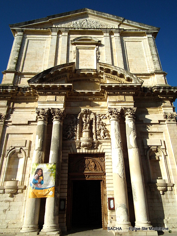 Un jour....Une photo ! Eglise Sainte Madeleine de l' île de Martigues