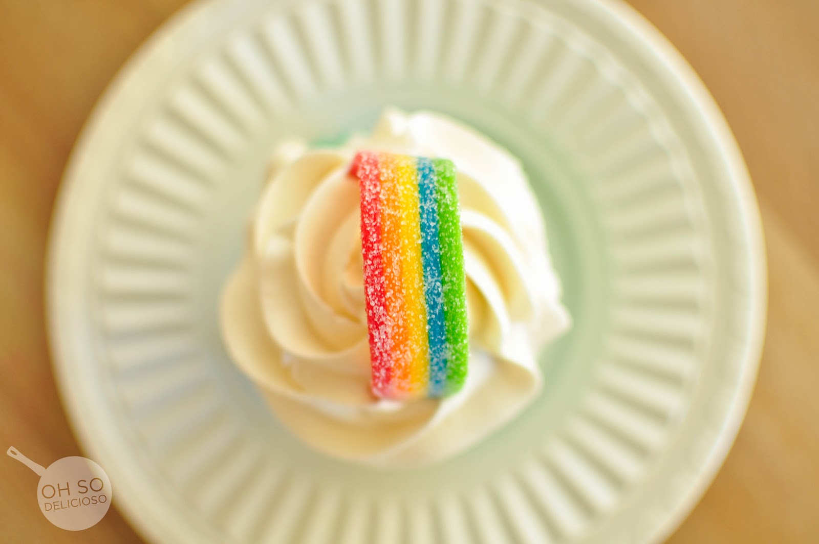 Oh SO Delicioso! {lick the beater clean} ButterCream Frosting