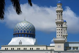 Hadis Sahih Bukhari Nomor 699 Tentang Khusyu' dalam Shalat Hadis Sahih Bukhari Nomor 699
