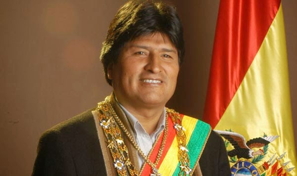 Evo Morales é reeleito para terceiro mandato na Bolívia