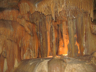 Крым, Мраморная пещера. пещера, экскурсия по пещере, сталактиты, сталагмиты, фигуры