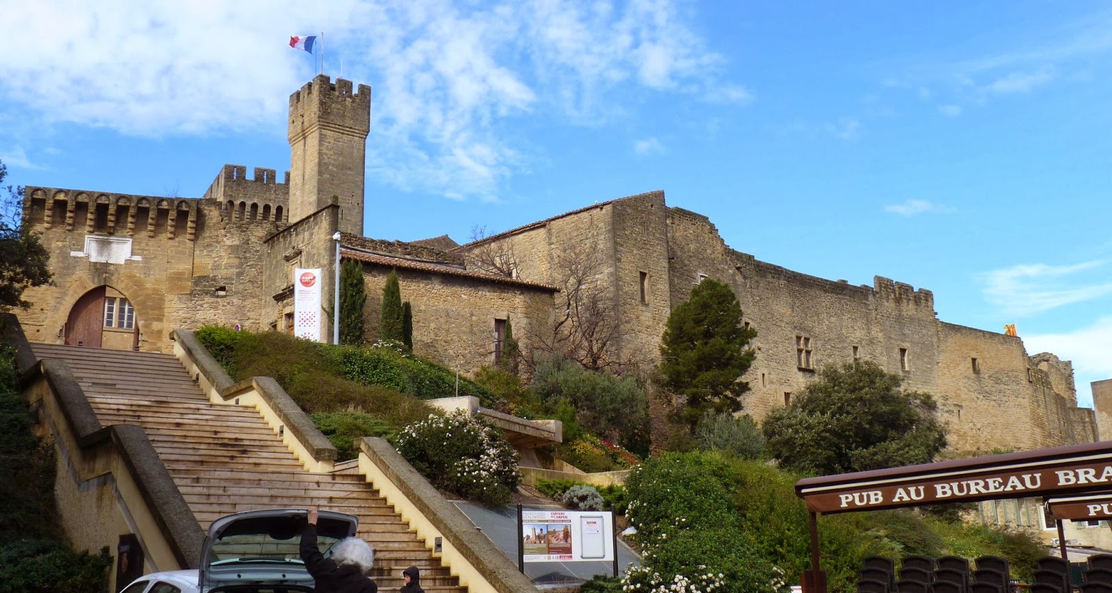 Salon-en-Provence. Salon-en-Provence.