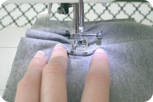 Polka Dot Bungalow: Ruffle Knee Socks {Tutorial}