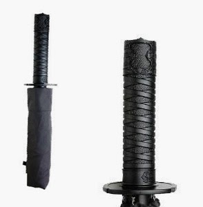 http://www.heartbeats.fr/accessoires-design-outdoor-voyage-idee-cadeau/313-parapluie-samourai-kikkerland.html