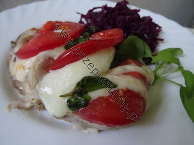 Filety z kurczaka zapiekane z serem mozzarella Filety z kurczaka zapiekane z serem mozzarella
