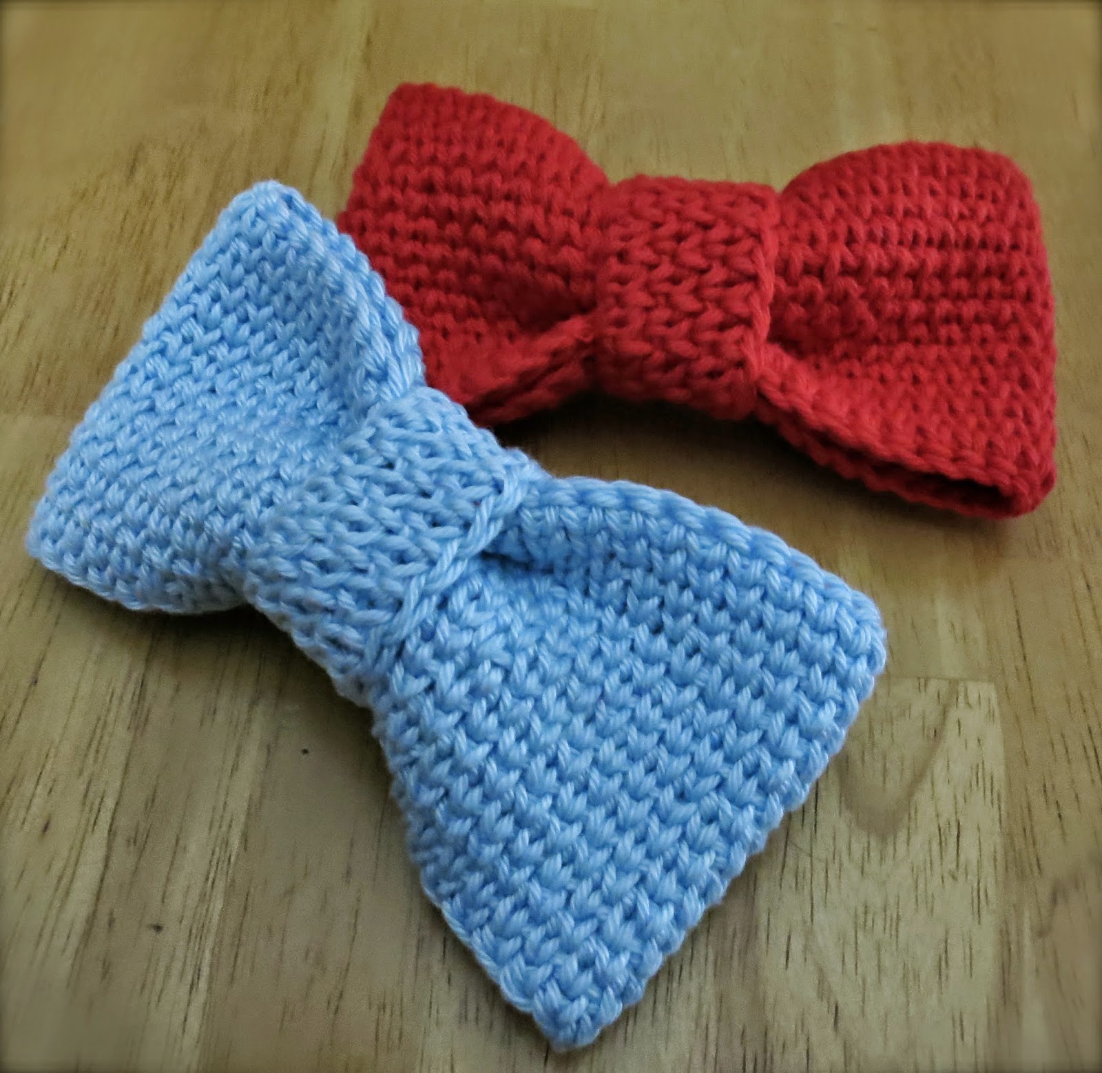 Da's Crochet Connection Bow Tie/Hair Bow