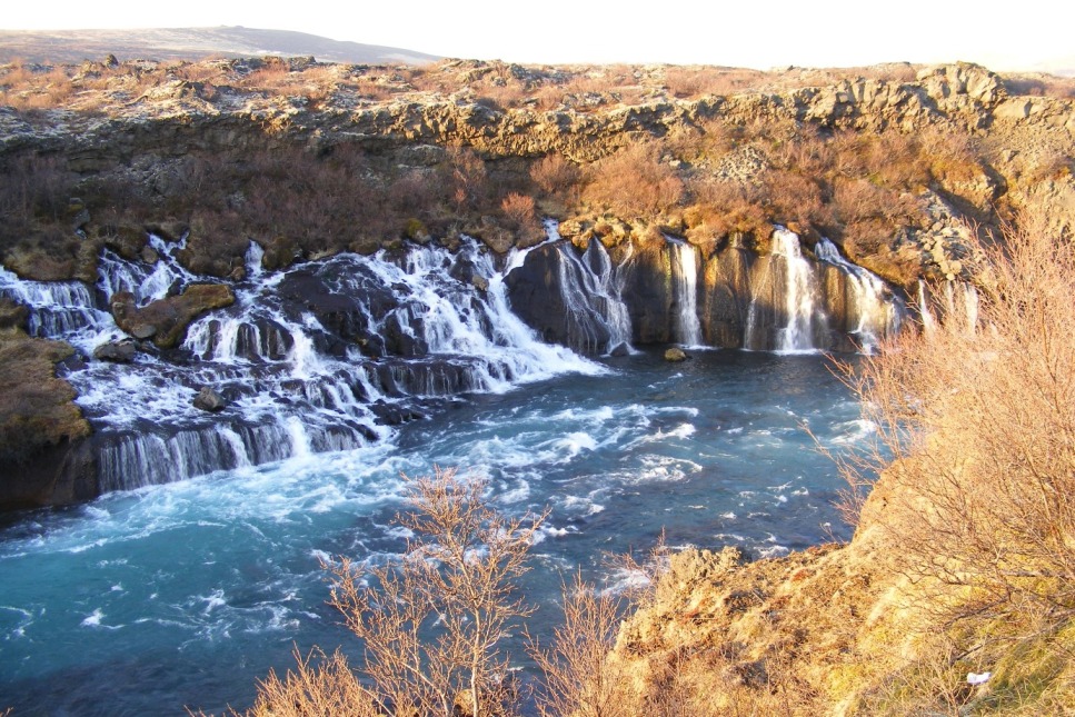 Hraunfossar, Islanda Hraunfossar, Islanda