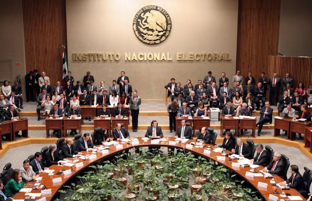 INE alista sanciones por más de 417 mdp por irregularidades en elecciones federales